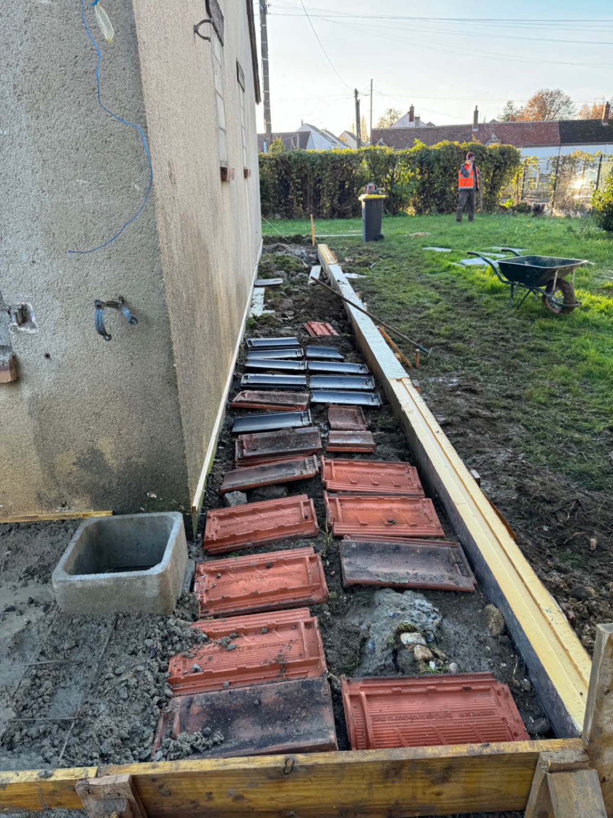 Membrane d’étanchéité et carreaux de drainage posés